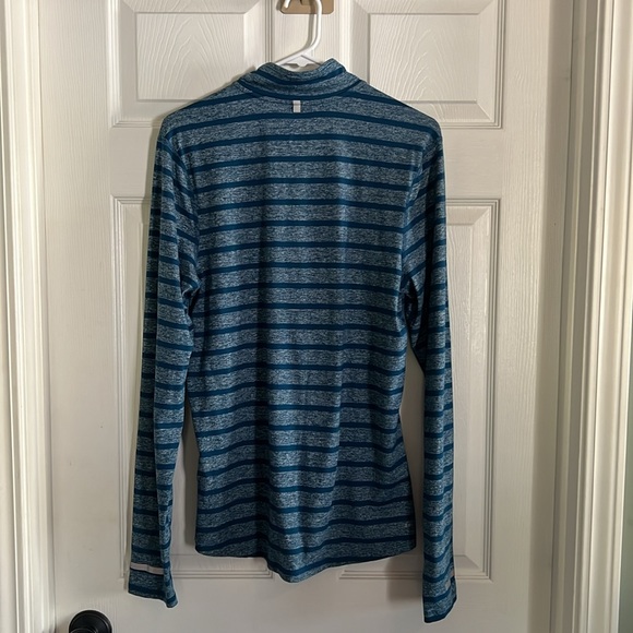 Nike Pullover - Picture 7 of 11